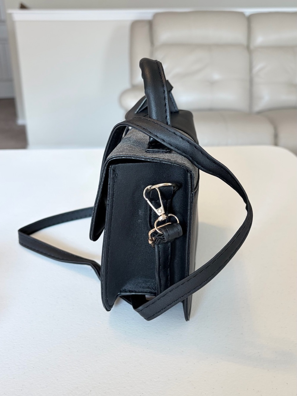 Color Block Crossbody Handbag. - Picture 5 of 8